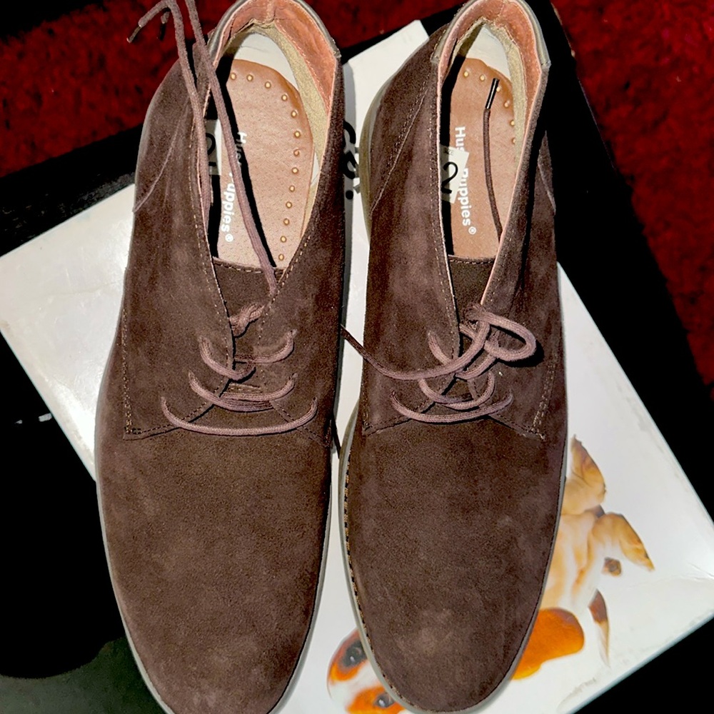 Men’s Rare *Never Worn* Authentic Chocolate Brown Suede Hush Puppies US12 Wide